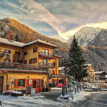 Hotel Le Nid De L'Aigle Champoluc Exteriér fotografie