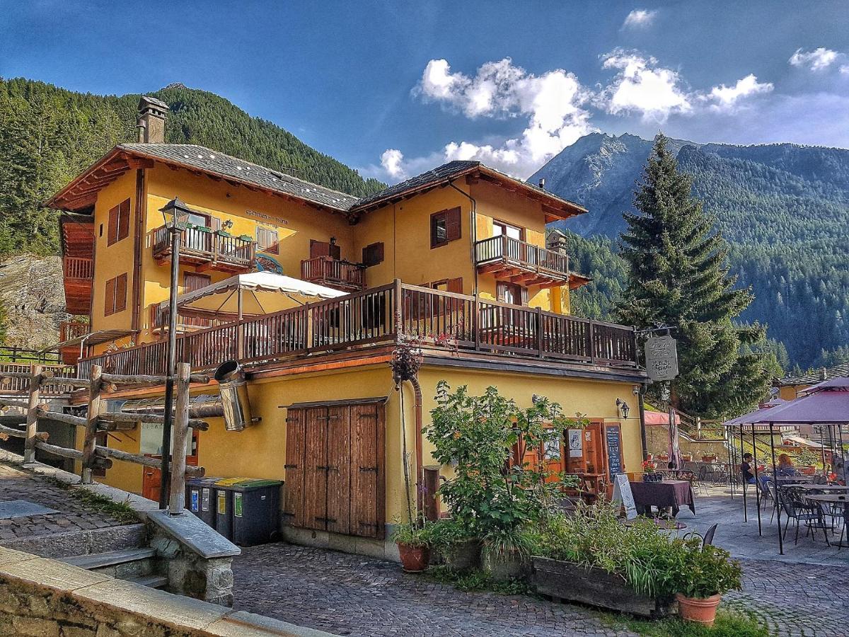 Hotel Le Nid De L'Aigle Champoluc Exteriér fotografie